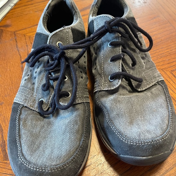 Skecher Shoes Relaxed Fit Memory Foam Gray Fashion Sneakers Fabric 65765 SZ 8.5 - Picture 2 of 7